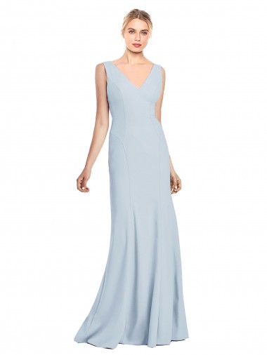 Desconto Azul Céu Claro Trombeta Decote V Sem Mangas Comprimento Chão Crepe Esticado Vestidos de Madrinha / Vestidos de Festa