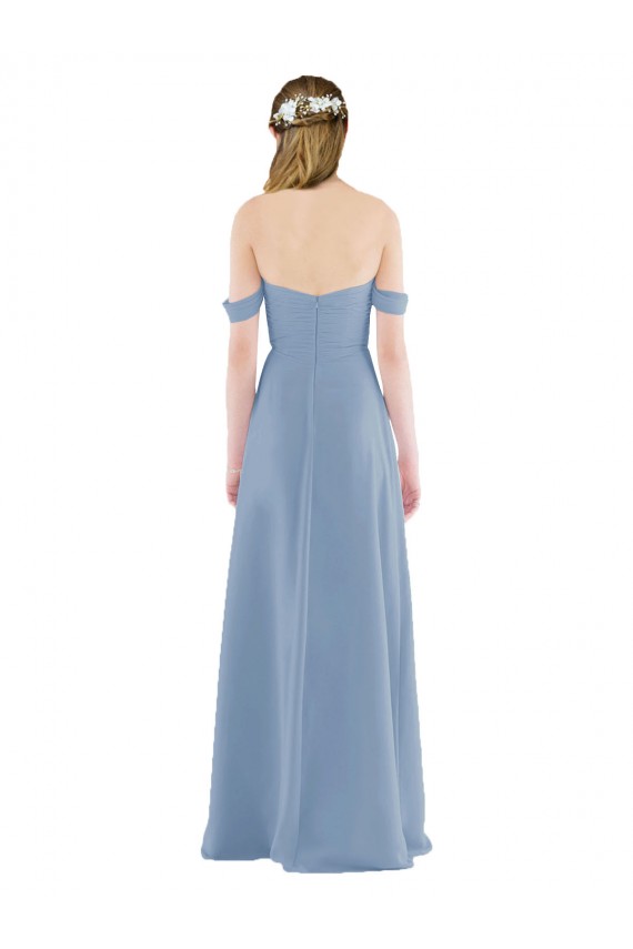 Desconto Azul Empoeirado Bainha Fora do Ombro Sem Mangas Comprimento Chão Vestido de Madrinha