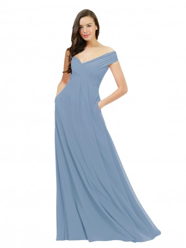 Desconto Azul Empoeirado Linha A Fora do Ombro Sem Mangas Comprimento Chão Vestido de Madrinha