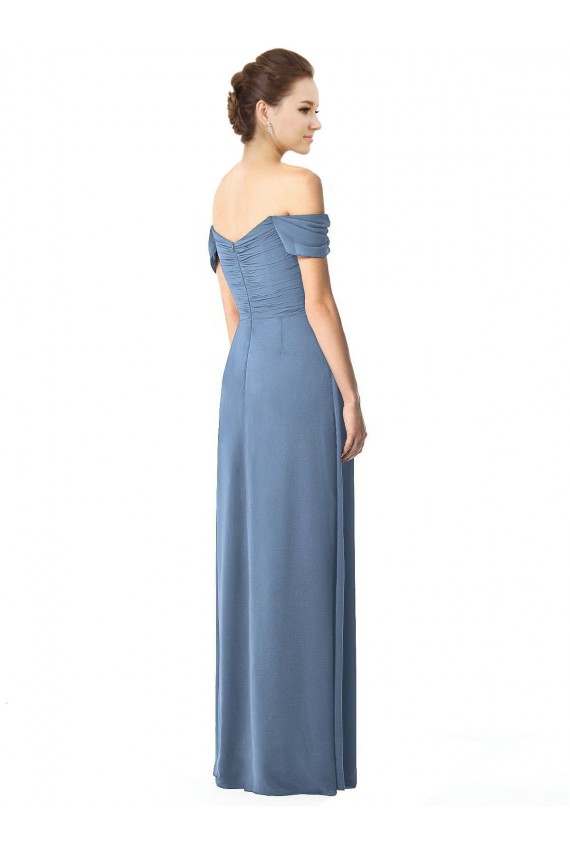Desconto Azul Empoeirado Linha A Fora do Ombro Mangas Curtas Comprimento Chão Vestidos de Madrinha