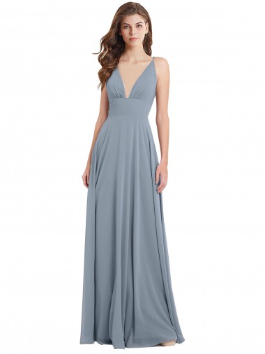 Desconto Azul Empoeirado Linha A Decote V Sem Mangas Comprimento Chão Vestido de Festa / Vestido de Madrinha