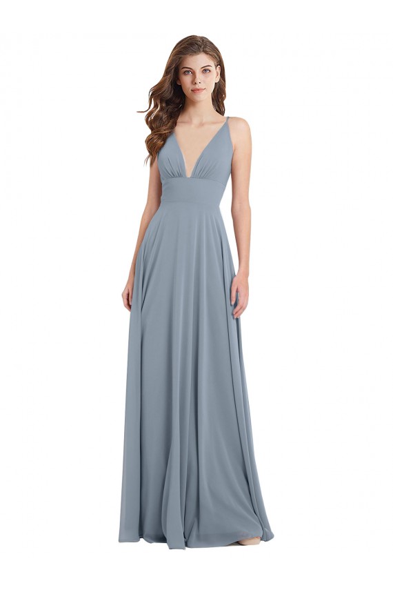 Desconto Azul Empoeirado Linha A Decote V Sem Mangas Comprimento Chão Vestido de Festa / Vestido de Madrinha