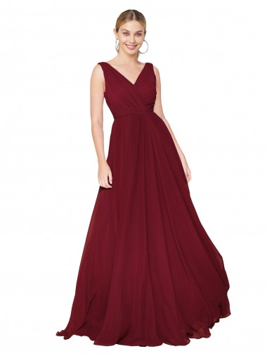 Desconto Borgonha Linha A Decote V Sem Mangas Comprimento Chão Costas em V Vestidos de Madrinha / Vestidos de Noite / Vestidos de Festa