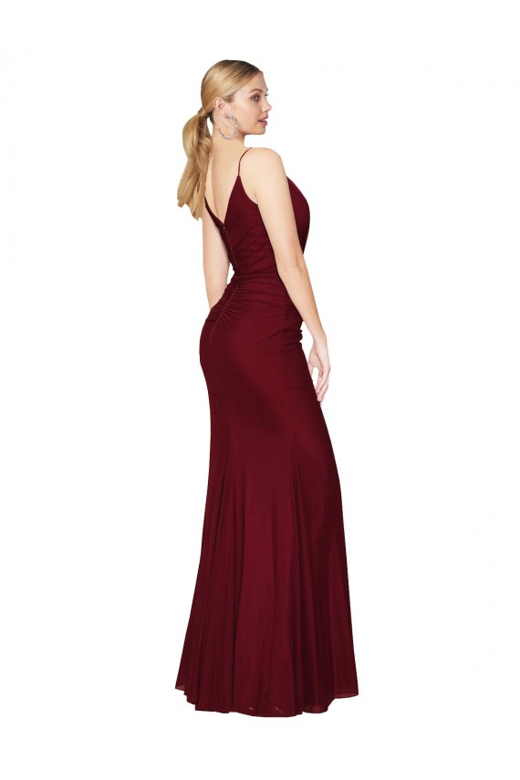Desconto Borgonha Sereia Decote V Sem Mangas Comprimento Chão Chiffon Vestidos de Madrinha / Vestidos de Noite / Vestidos de Festa