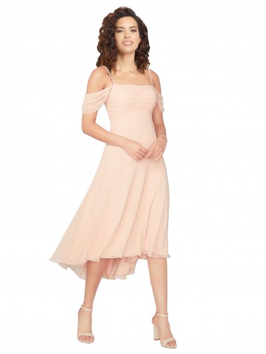 Desconto Gelo Rosa Linha A Decote Quadrado Ombro Frio Comprimento Midi Vestidos de Madrinha