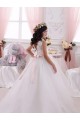 Desconto Marfim Vestido de Baile Barco Sem Mangas Comboio Capela Tule & Renda Vestidos para Meninas de Flores