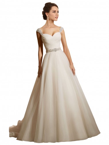 Desconto Marfim Vestido de Baile Amor Sem Mangas Comboio Capela Vestidos de Noiva