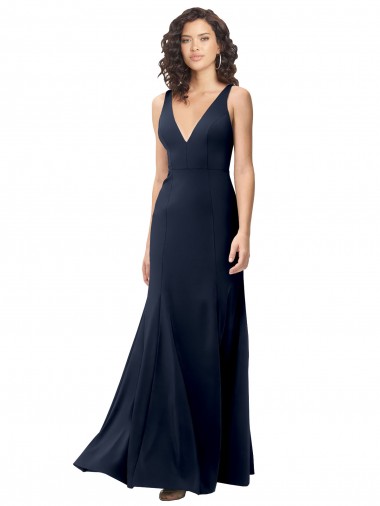 Desconto Marinha Negra Linha A Decote V Sem Mangas Comprimento Chão Costas em V Vestidos de Madrinha / Vestidos de Noite / Vestidos de Festa