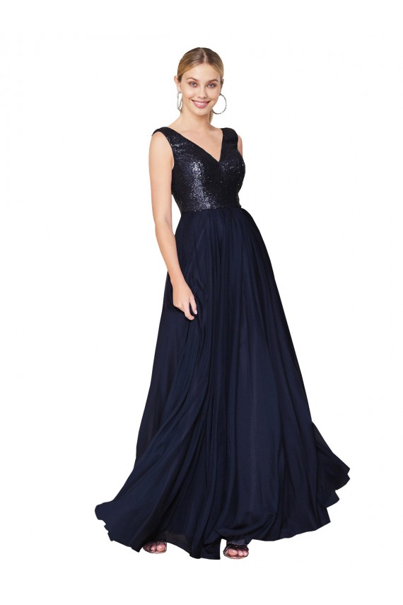 Desconto Marinha Negra Linha A Decote V Sem Mangas Comprimento Chão Chiffon & Lantejoulas Vestidos de Madrinha / Vestidos de Festa