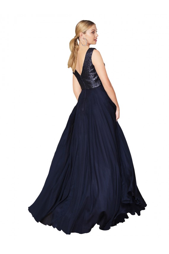 Desconto Marinha Negra Linha A Decote V Sem Mangas Comprimento Chão Chiffon & Lantejoulas Vestidos de Madrinha / Vestidos de Festa