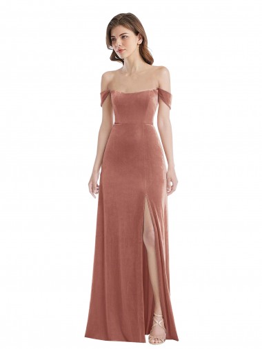 Desconto Rosa Canela Linha A Fora do Ombro Sem Mangas Comprimento Chão Vestido de Madrinha / Vestido de Festa