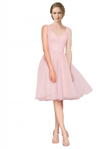 Desconto Rosa Linha A Decote V Sem Mangas Comprimento Joelho Vestidos de Madrinha / Vestidos de Cocktail / Vestidos de Homecoming