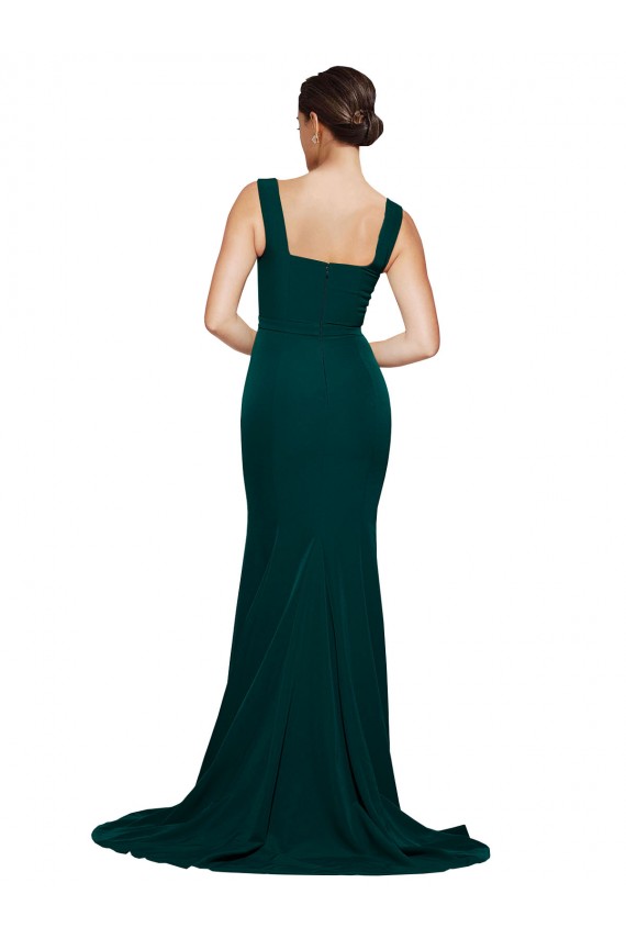 Desconto Verde Meia-Noite Bainha Decote Quadrado Sem Mangas Comboio Varredela Vestidos de Madrinha / Vestidos de Festa